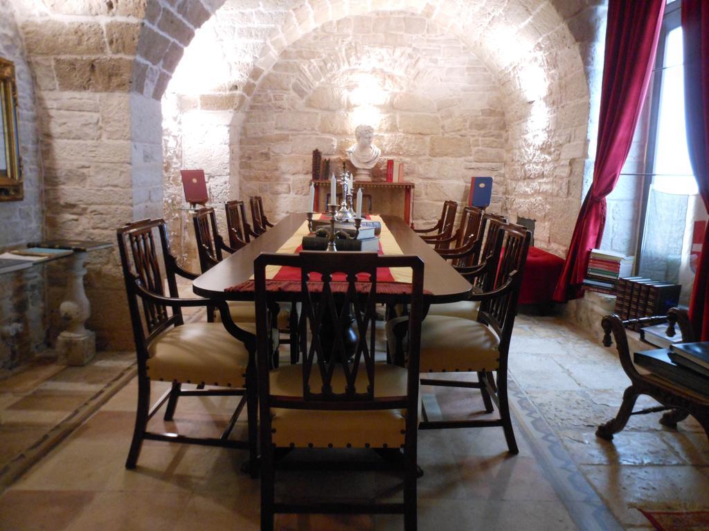 לינה וארוחת בוקר ביטונטו Palazzo Antica Via Appia מראה חיצוני תמונה
